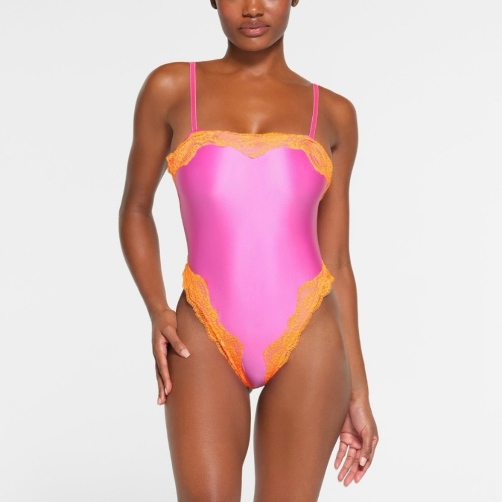 NWT SKIMS Lace Swim Cami One Piece Neon Orchid Pink Beach Pool Resort Size Large